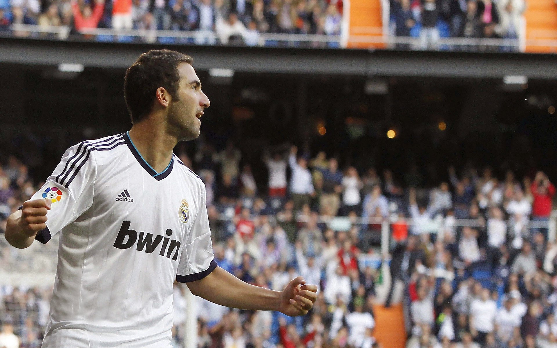 AYX SPORTS-欧冠比赛中最恐怖的锋线组合盘点,欧冠最高分出局